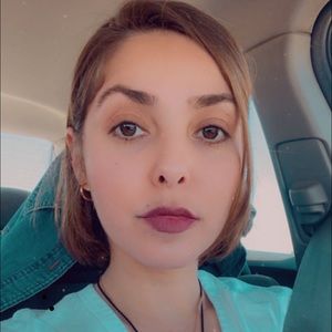 Meet your Posher, Lydia